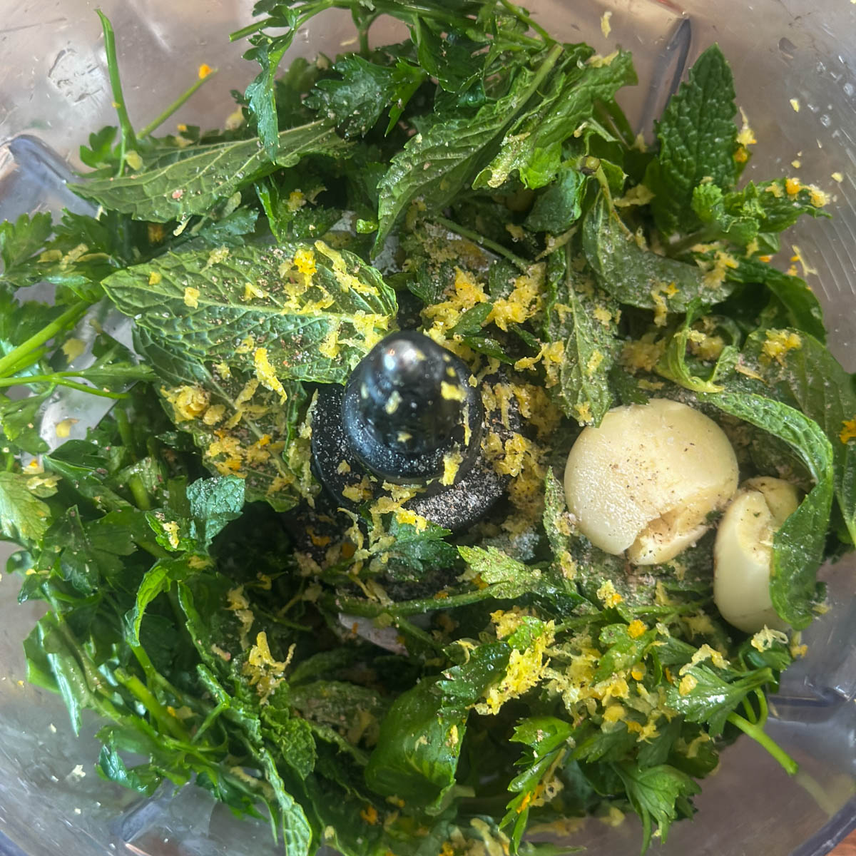 mix herbs and spices 